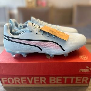 Puma Women’s King Pro FG/AG silver-blue cleats. US size 8 EUR 38.5.
